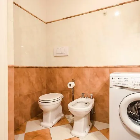 Lupari Apartment, Palazzo Storico Sotto Le Due Torri Apartament *